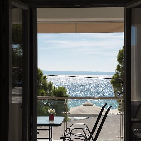 Vertigo Seaside Apartments Нікіті Екстер'єр фото