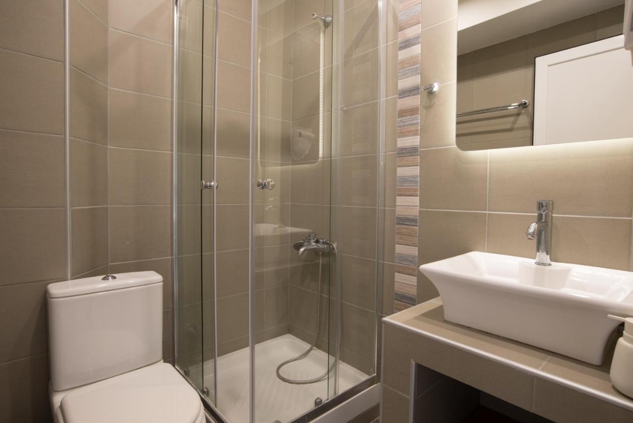 Vertigo Seaside Apartments Нікіті Екстер'єр фото