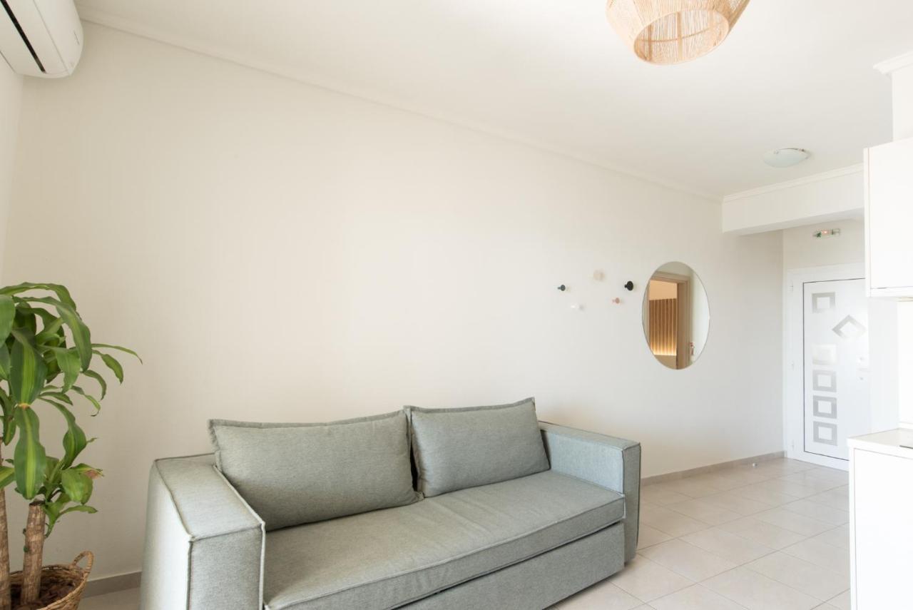 Vertigo Seaside Apartments Нікіті Екстер'єр фото